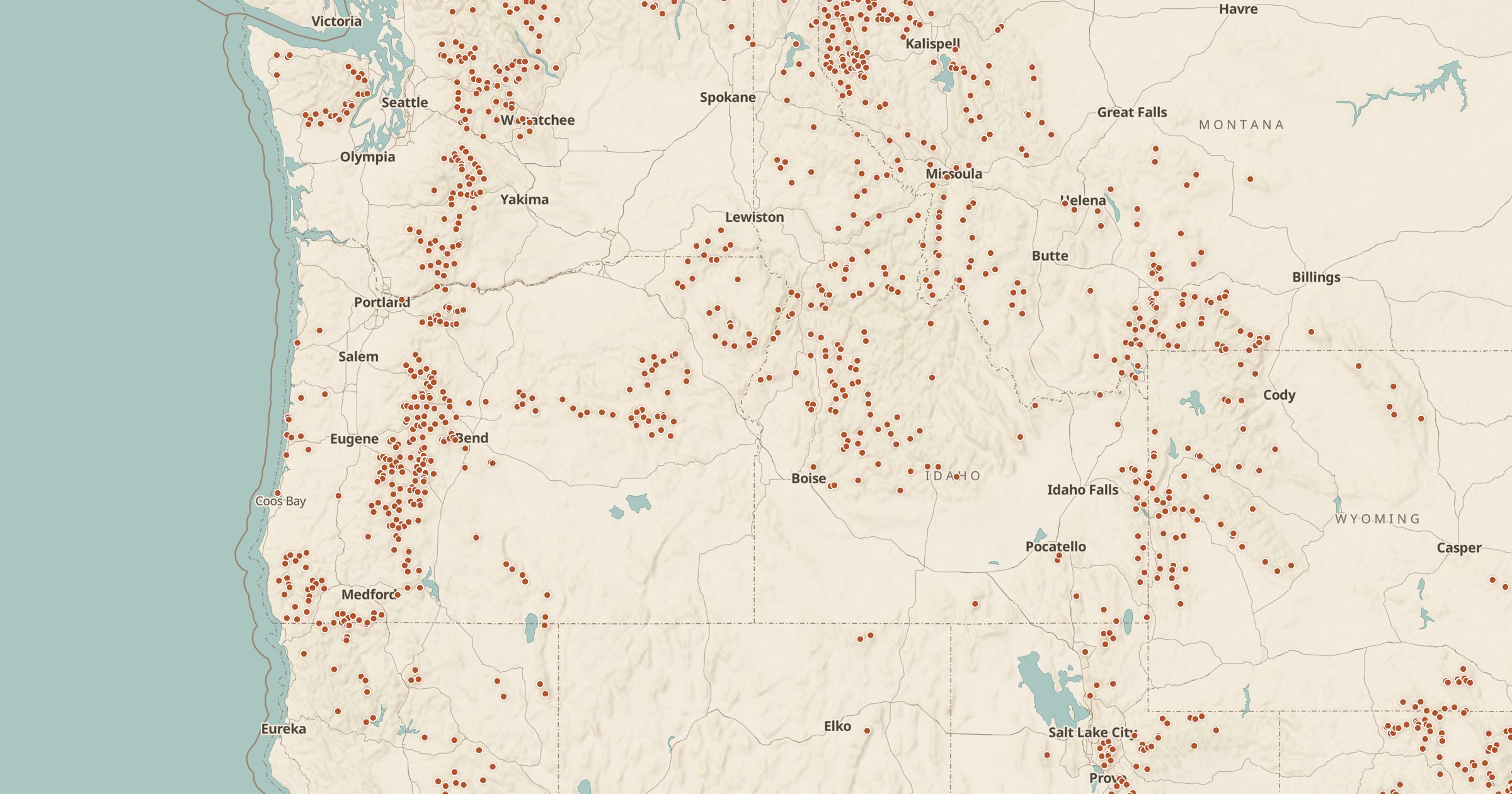 Map of Idaho, Oregon and Montana with the USFS Trailheads layer turned on in Bottomless Maps